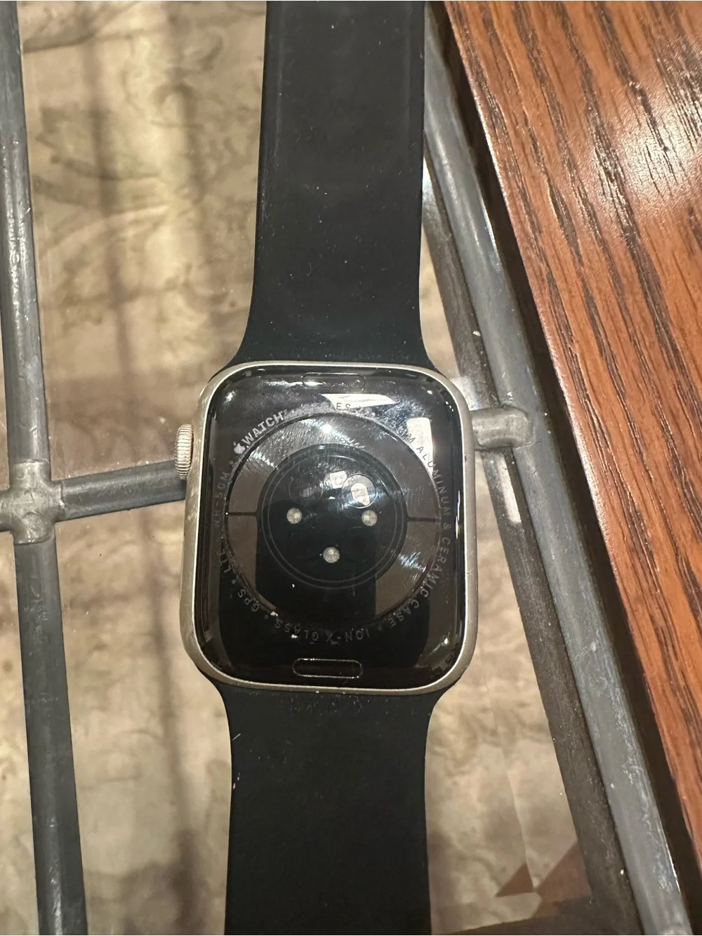 Apple Smartwatch series 7 with Silicone Band
